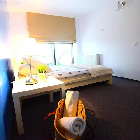 Biscuit Hotell 3*